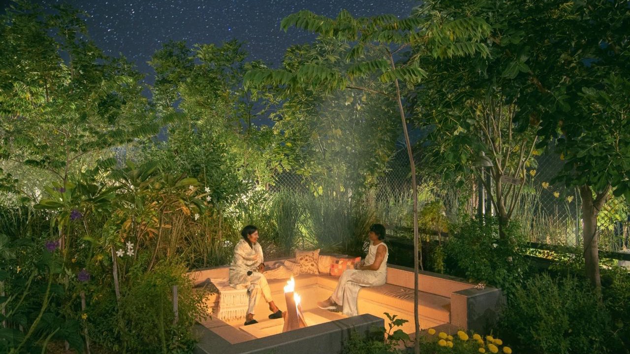 Ultra Luxurious Farmhouse - Media 3