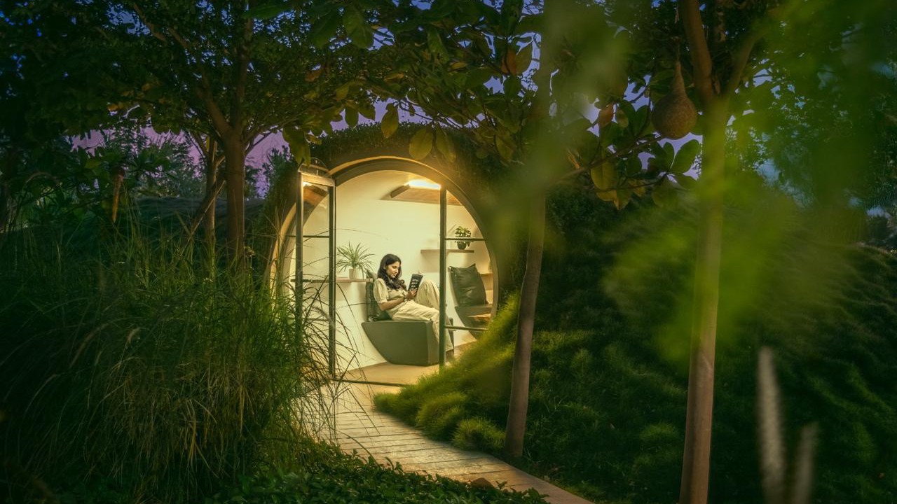 Ultra Luxurious Farmhouse - Media 10