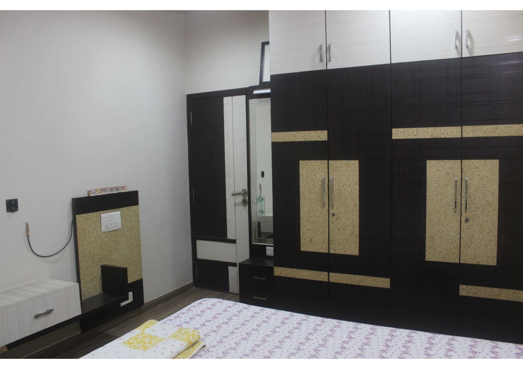 3 BHK 300 Sq.Yrd Residential Bunglow / Villa for Sell in Paldi Ahmedabad - Media 32