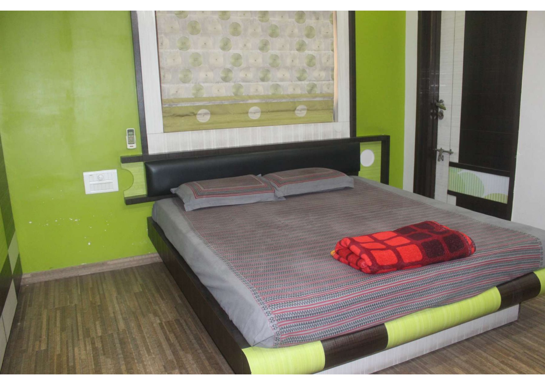 3 BHK 300 Sq.Yrd Residential Bunglow / Villa for Sell in Paldi Ahmedabad - Media 39
