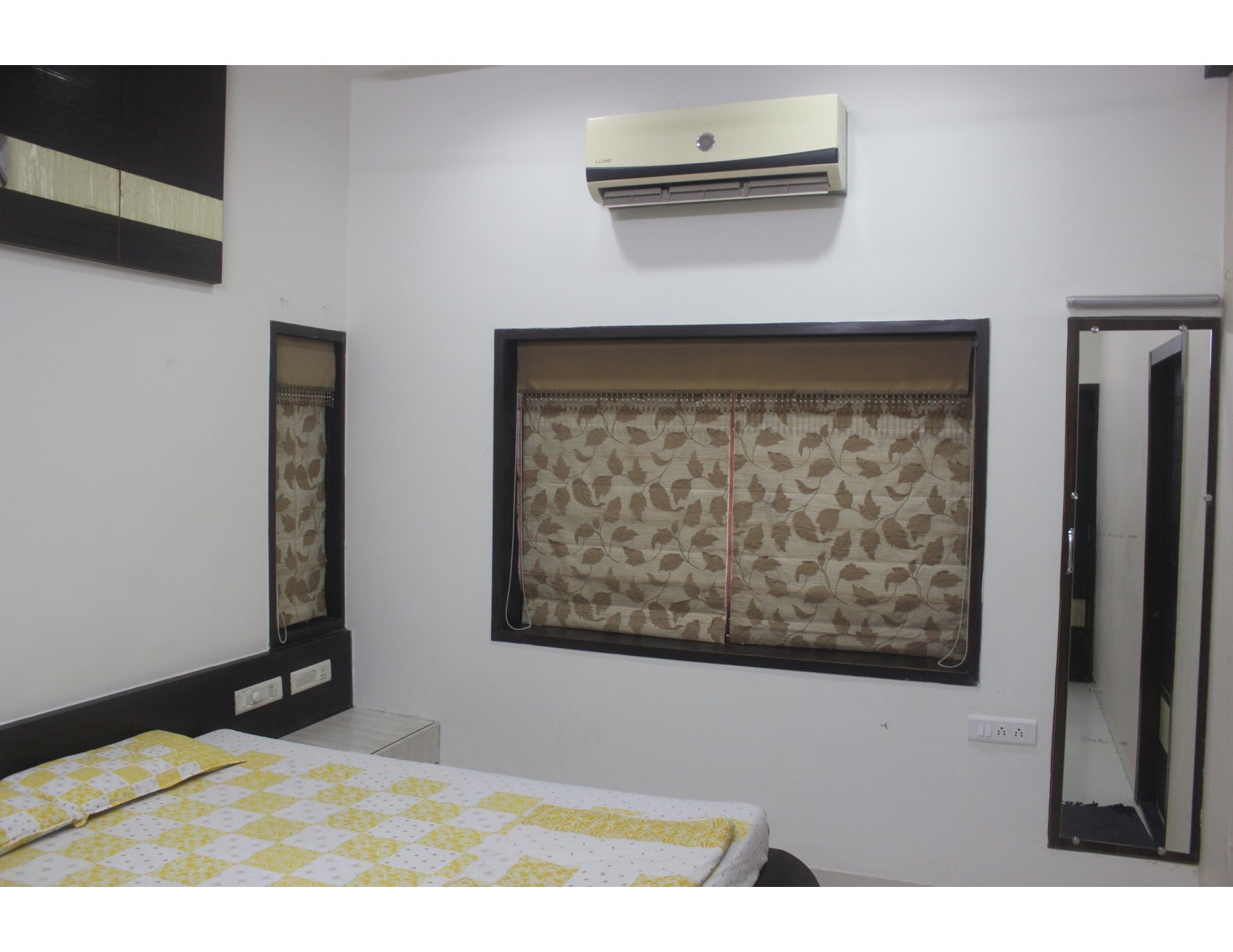 3 BHK 300 Sq.Yrd Residential Bunglow / Villa for Sell in Paldi Ahmedabad - Media 8