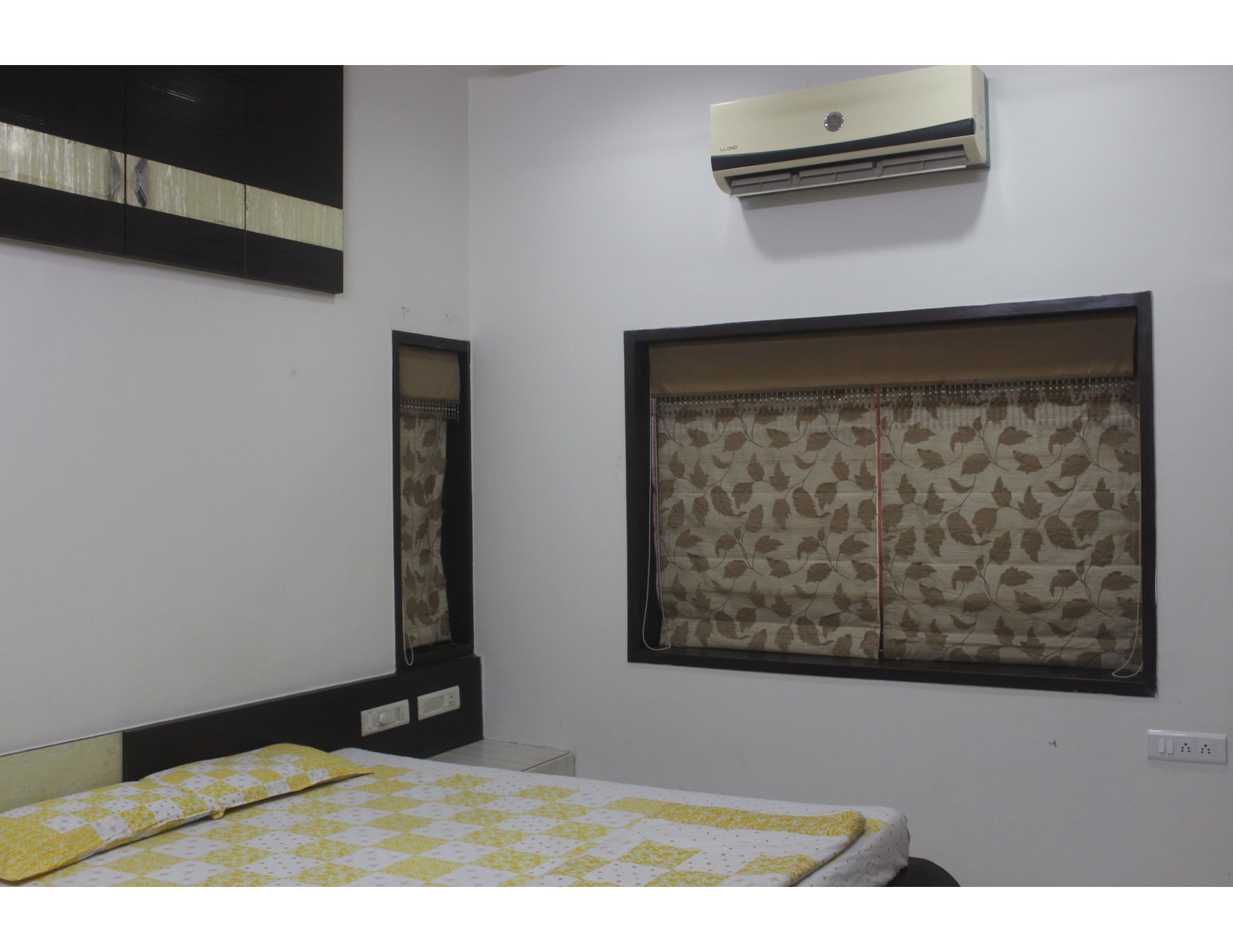 3 BHK 300 Sq.Yrd Residential Bunglow / Villa for Sell in Paldi Ahmedabad - Media 10