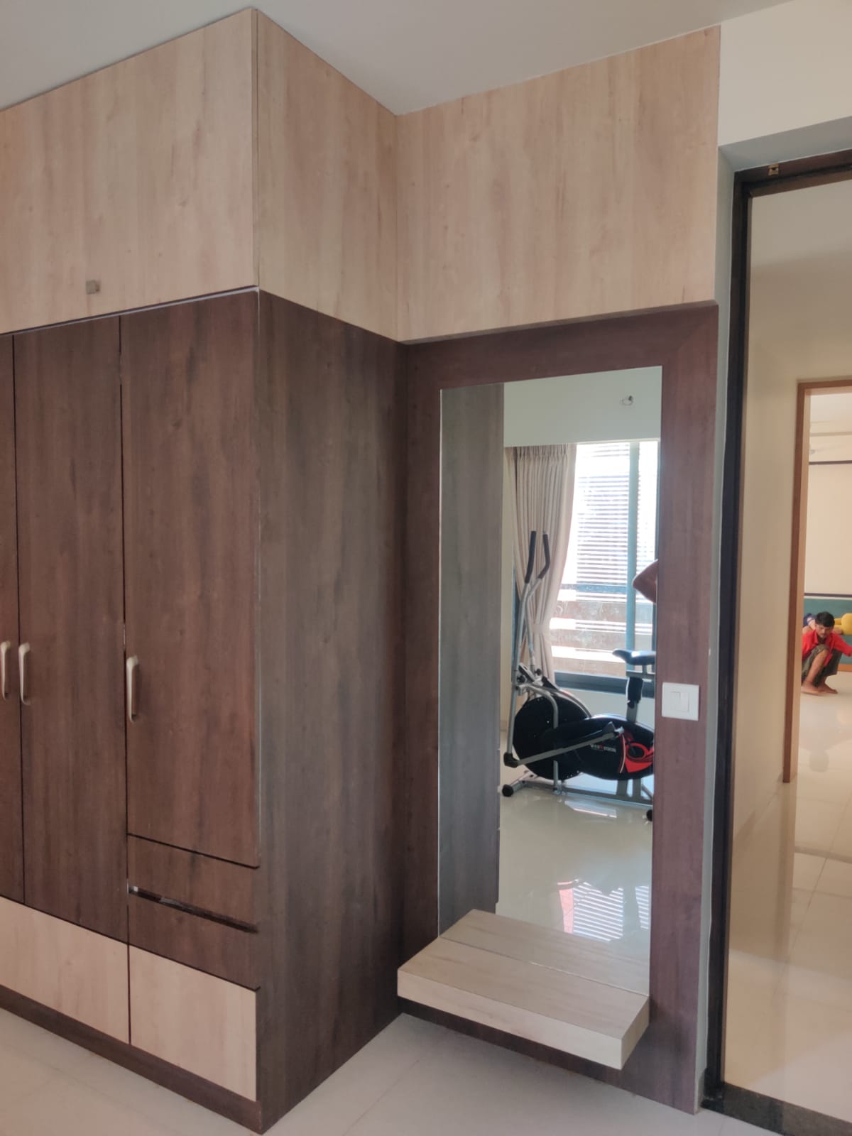 3 BHK 2115 Sq.Ft. Residential Flat / Apartment for Sell in Kudasan Gandhinagar - Media 4