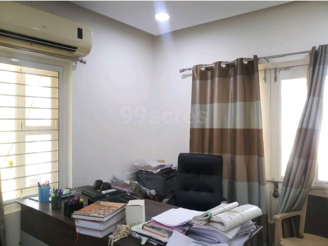 5 BHK 5940 Sq.Ft. Residential Bunglow / Villa for Sell in Sola Ahmedabad