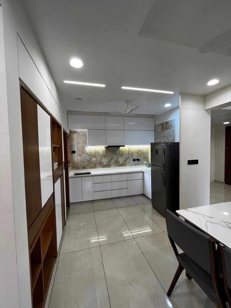 2 BHK 1215 Sq.Ft. Residential Flat / Apartment for Sell in Chandkheda Ahmedabad - Media 3