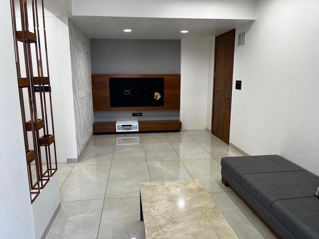 2 BHK 1215 Sq.Ft. Residential Flat / Apartment for Sell in Chandkheda Ahmedabad - Media 5