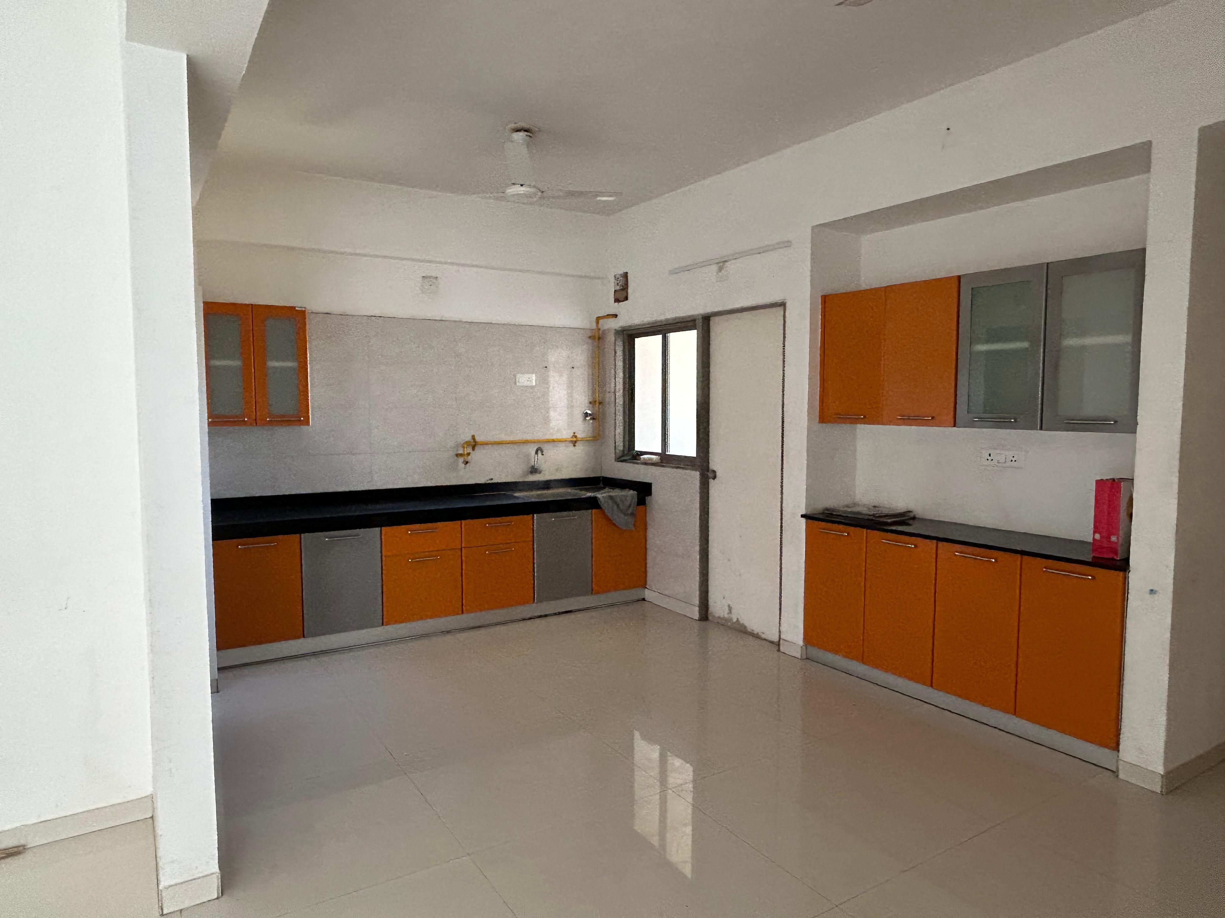 3 BHK 1855 Sq.Ft. Residential Flat / Apartment for Sell in Vaishnodevi Ahmedabad - Media 3