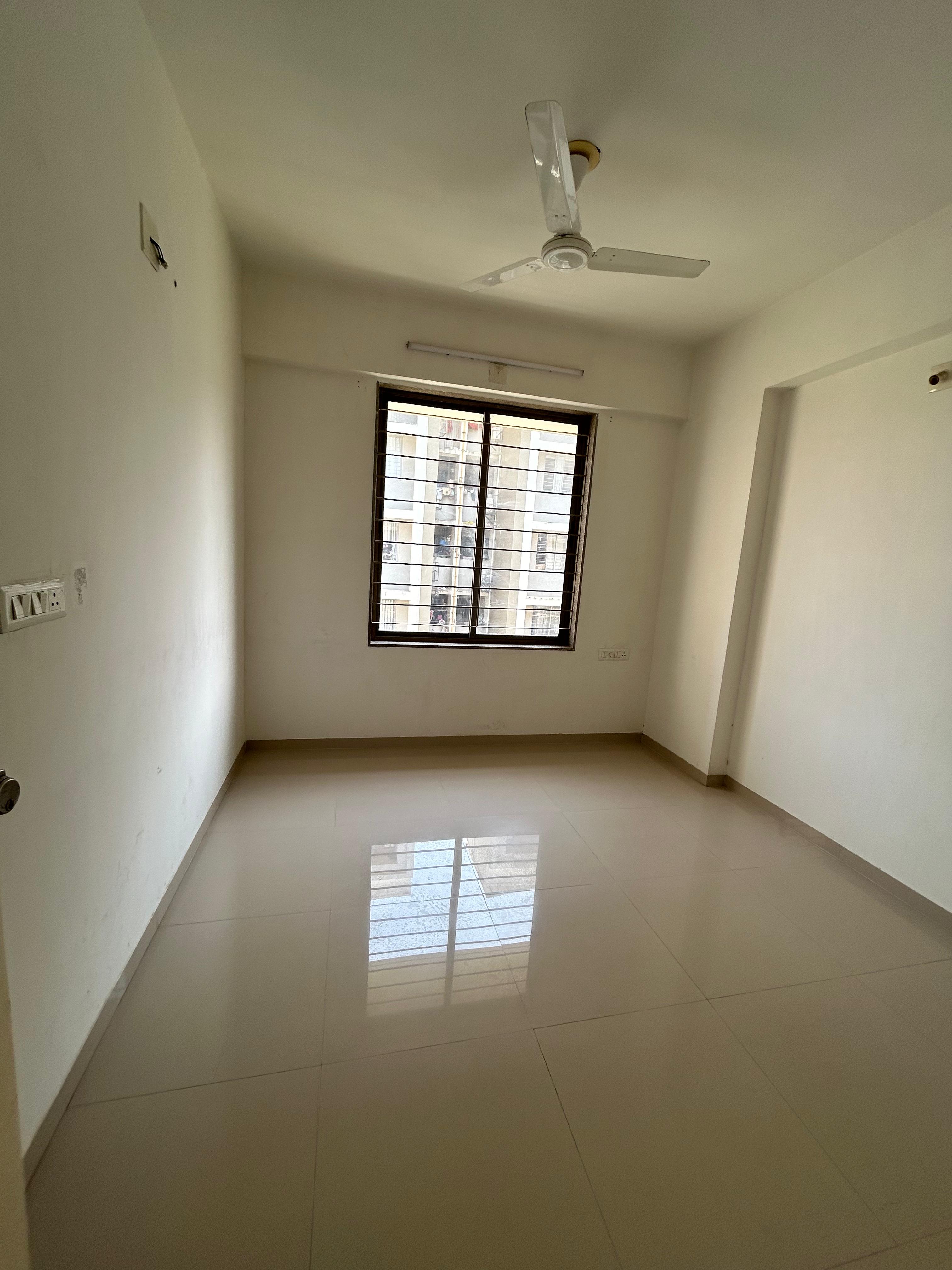 3 BHK 1855 Sq.Ft. Residential Flat / Apartment for Sell in Vaishnodevi Ahmedabad - Media 6