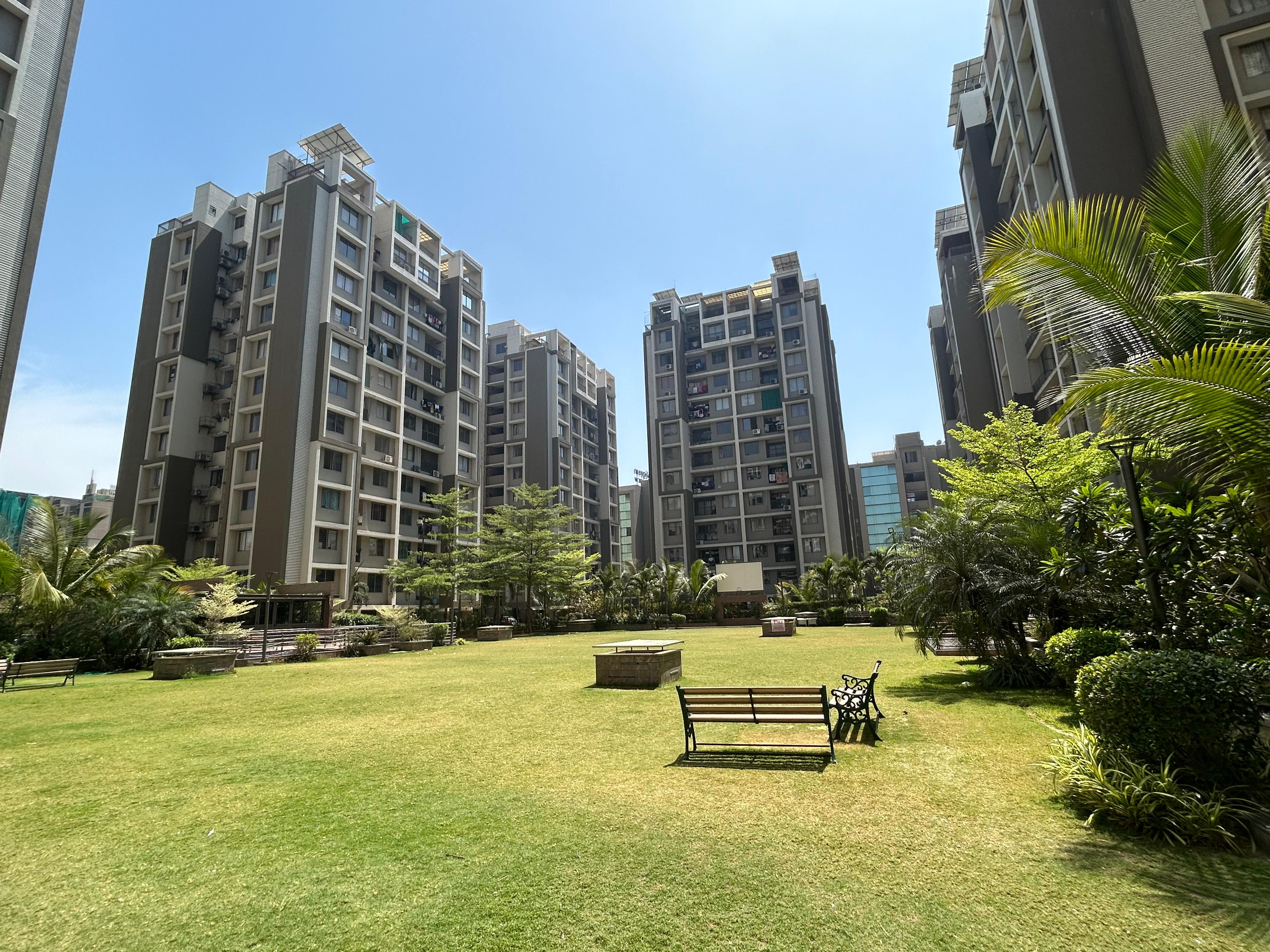 3 BHK 1855 Sq.Ft. Residential Flat / Apartment for Sell in Vaishnodevi Ahmedabad - Media 14