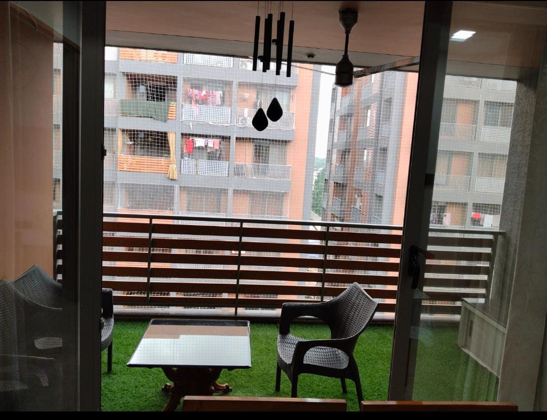 4 BHK 2970 Sq.Ft. Residential Flat / Apartment for Sell in Kudasan Gandhinagar - Media 10