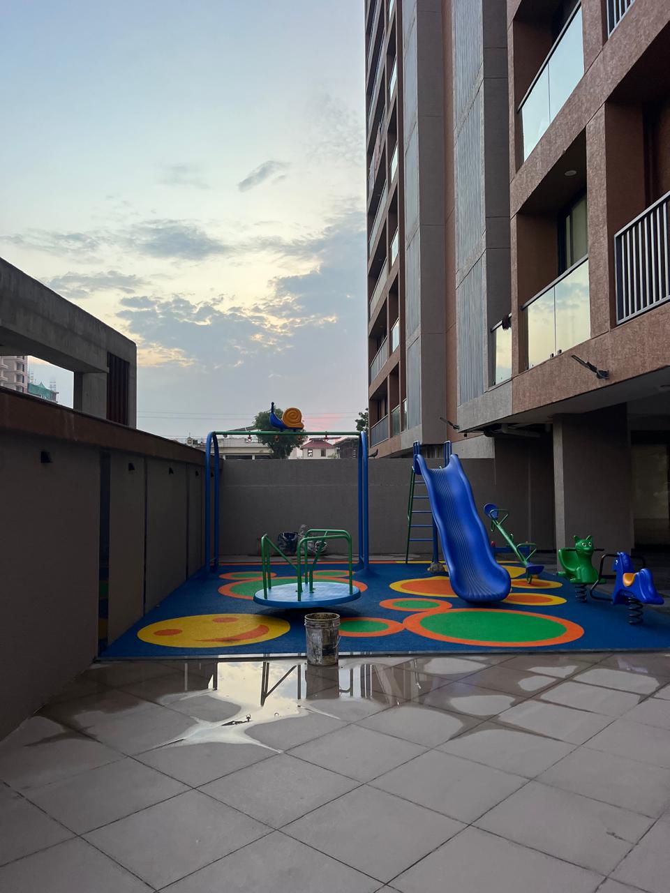 3 BHK 1710 Sq.Ft. Residential Flat / Apartment for Sell in Raysan Gandhinagar - Media 13
