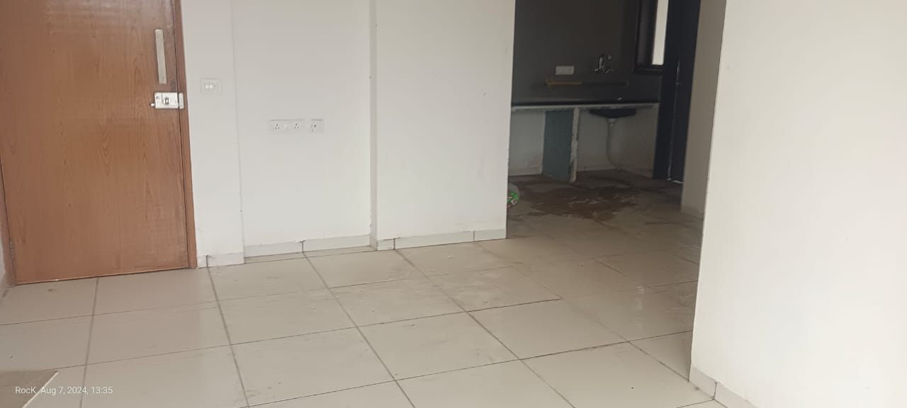 2 BHK 1800 Sq.Ft. Residential Terrace Flat for Sell in New Ranip Ahmedabad - Media 2