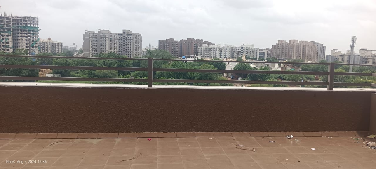 2 BHK 1800 Sq.Ft. Residential Terrace Flat for Sell in New Ranip Ahmedabad - Media 6