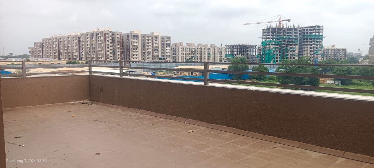 2 BHK 1800 Sq.Ft. Residential Terrace Flat for Sell in New Ranip Ahmedabad - Media 11