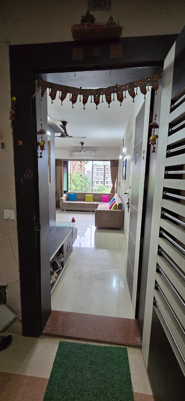2 BHK 1341 Sq.Ft. Residential Flat / Apartment for Sell in Gota Ahmedabad - Media 9