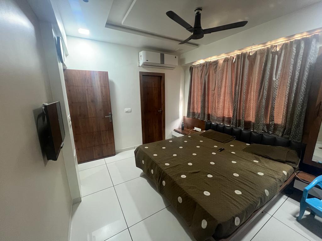 3 BHK 1890 Sq.Ft. Residential Flat / Apartment for Sell in Gota Vandematram Ahmedabad - Media 12