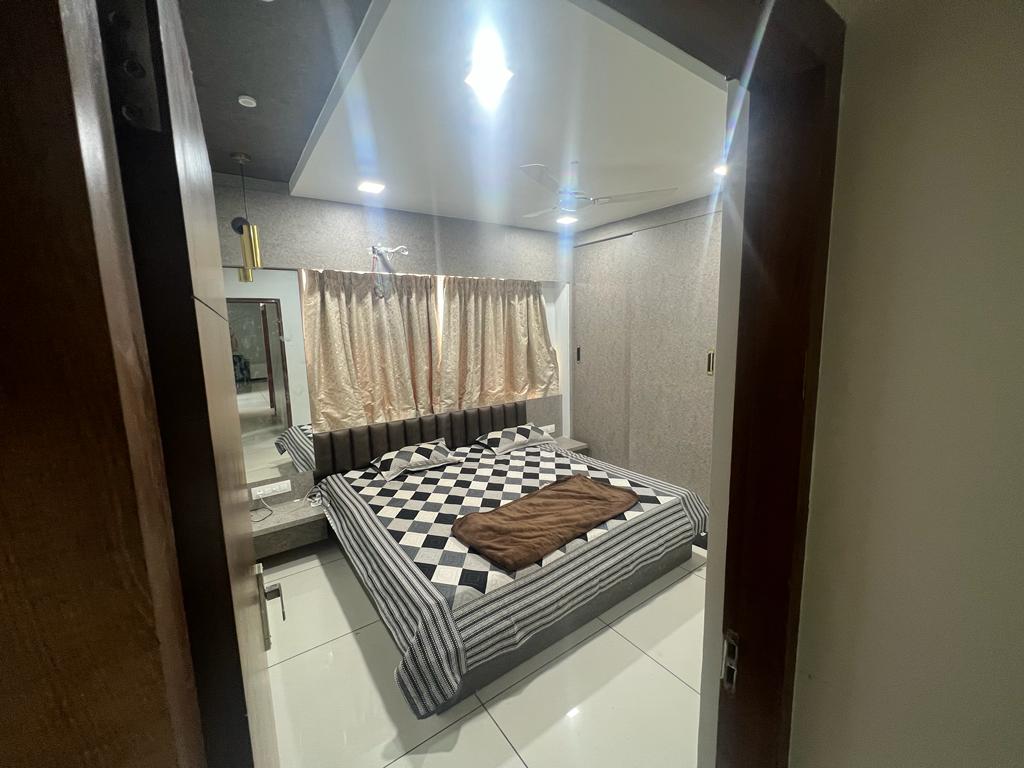 3 BHK 1890 Sq.Ft. Residential Flat / Apartment for Sell in Gota Vandematram Ahmedabad - Media 14