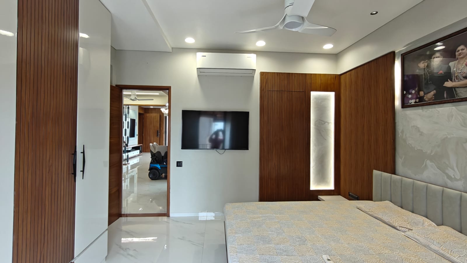 3 BHK 2223 Sq.Ft. Residential Flat / Apartment for Sell in Motera Ahmedabad - Media 6