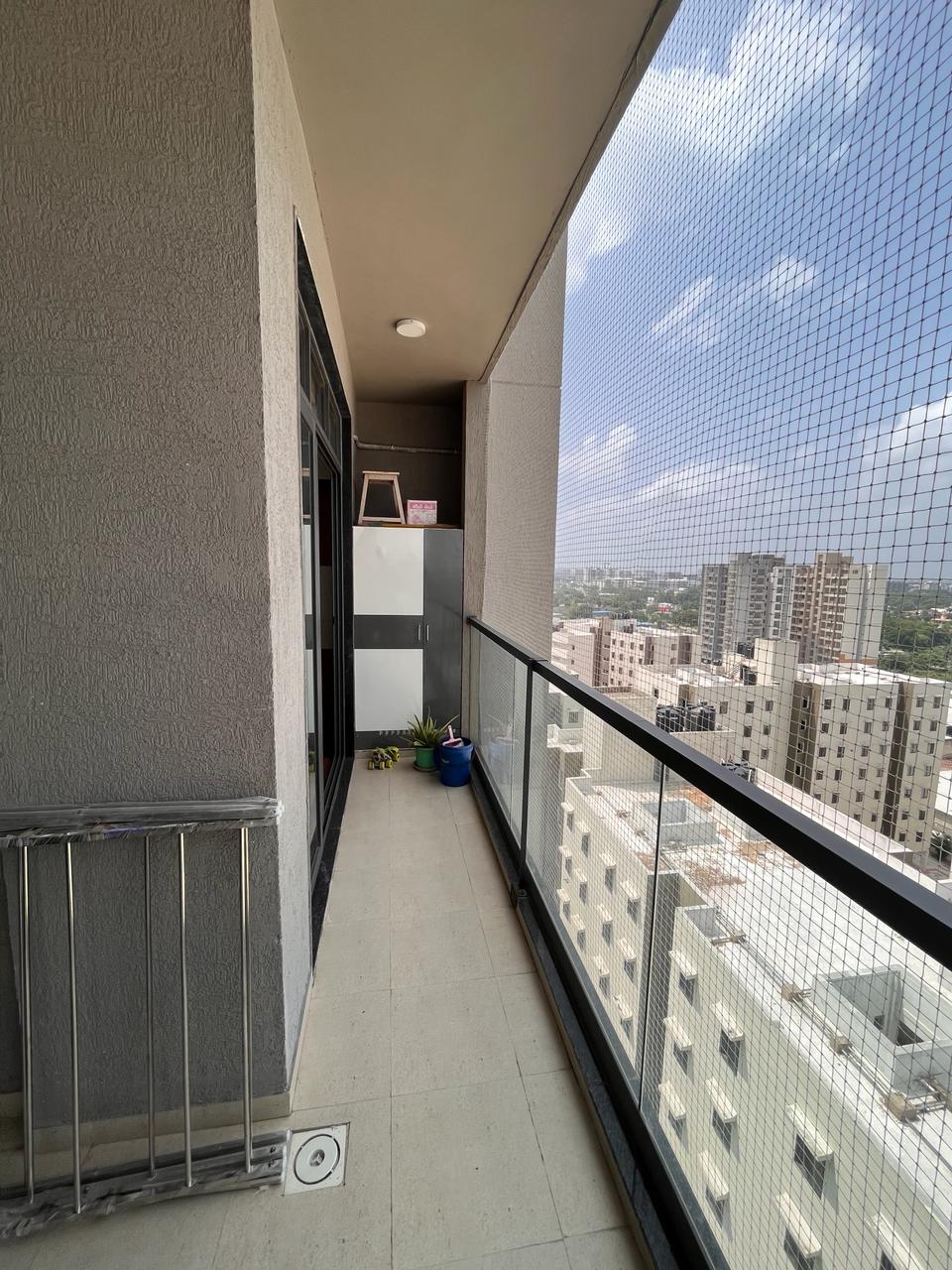 3 BHK 2100 Sq.Ft. Residential Flat / Apartment for Sell in Gota Ahmedabad - Media 16