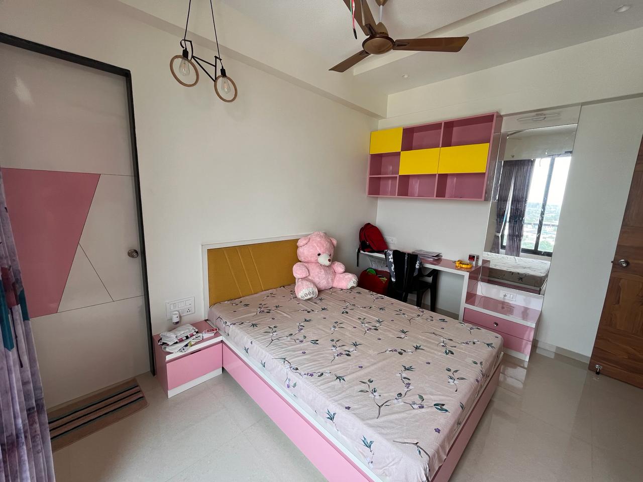 3 BHK 2100 Sq.Ft. Residential Flat / Apartment for Sell in Gota Ahmedabad - Media 5