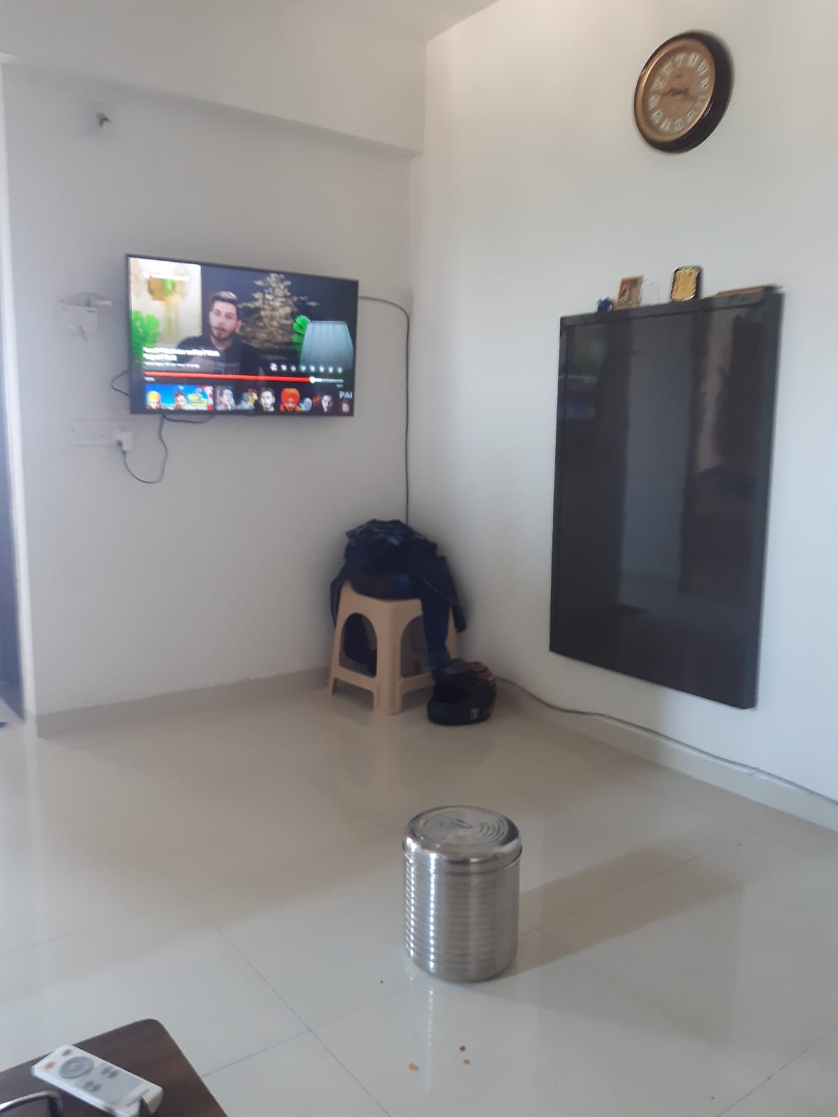 2 BHK 1170 Sq.Ft. Residential Flat / Apartment for Sell in Vaishnodevi Ahmedabad - Media 5