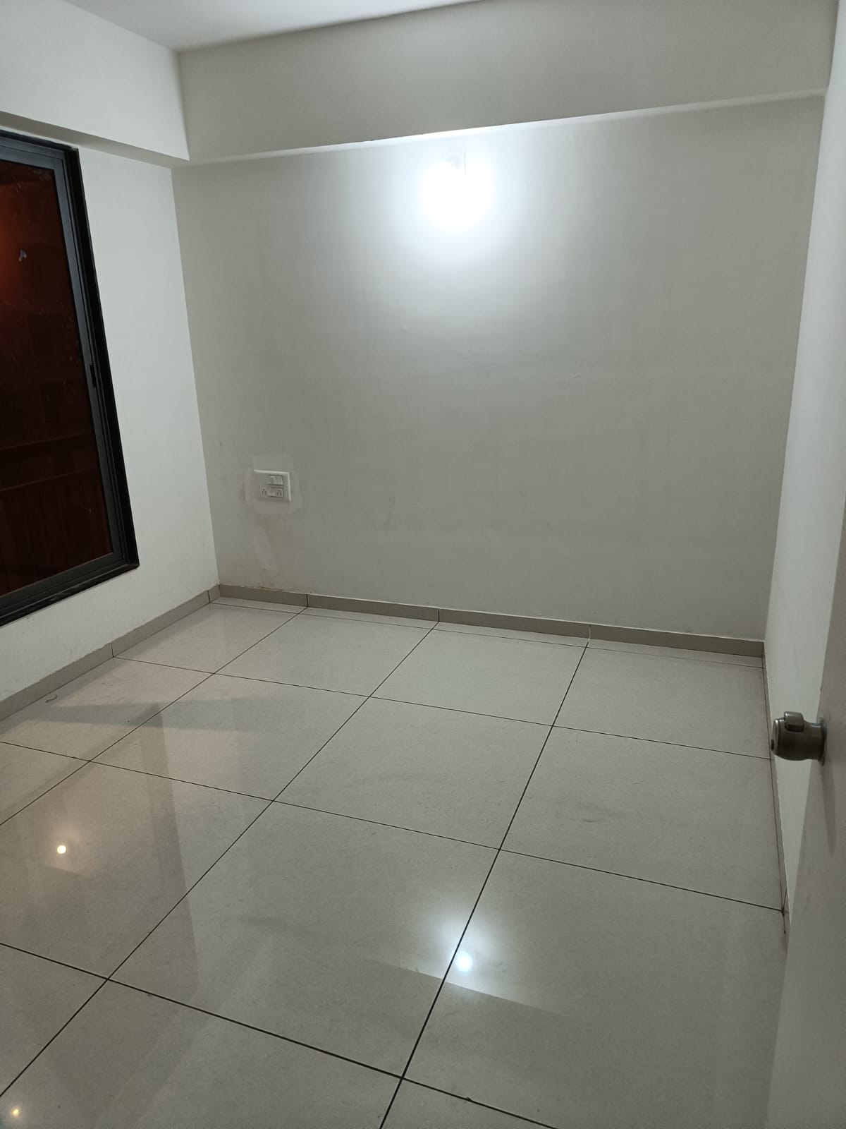 2 BHK 1301 Sq.Ft. Residential Flat / Apartment for Sell in Zundal Ahmedabad - Media 8