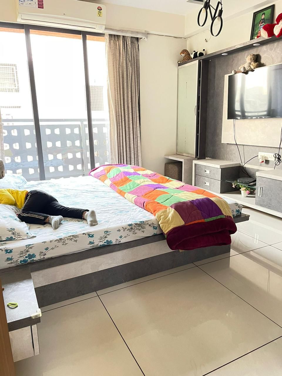 3 BHK 1962 Sq.Ft. Residential Flat / Apartment for Sell in Sargasan Gandhinagar - Media 2