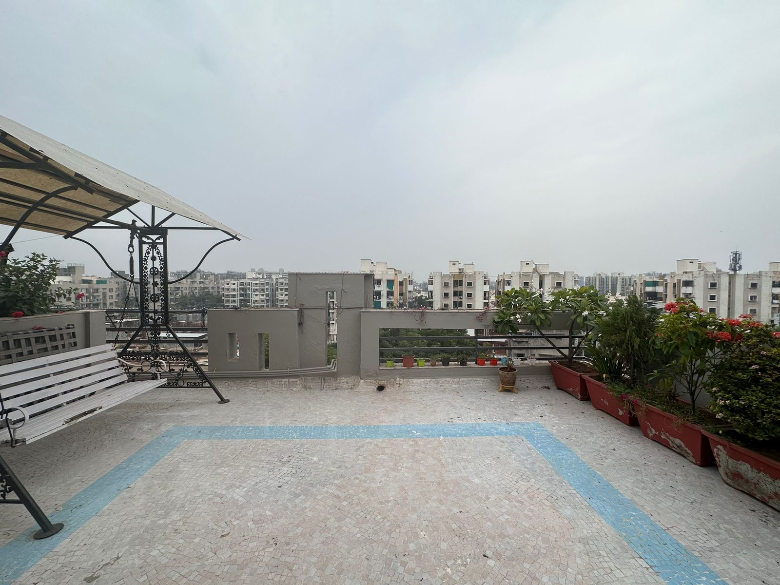 3 BHK 2250 Sq.Ft. Residential Penthouse Same Level Or Duplex for Sell in New Ranip Ahmedabad - Media 18