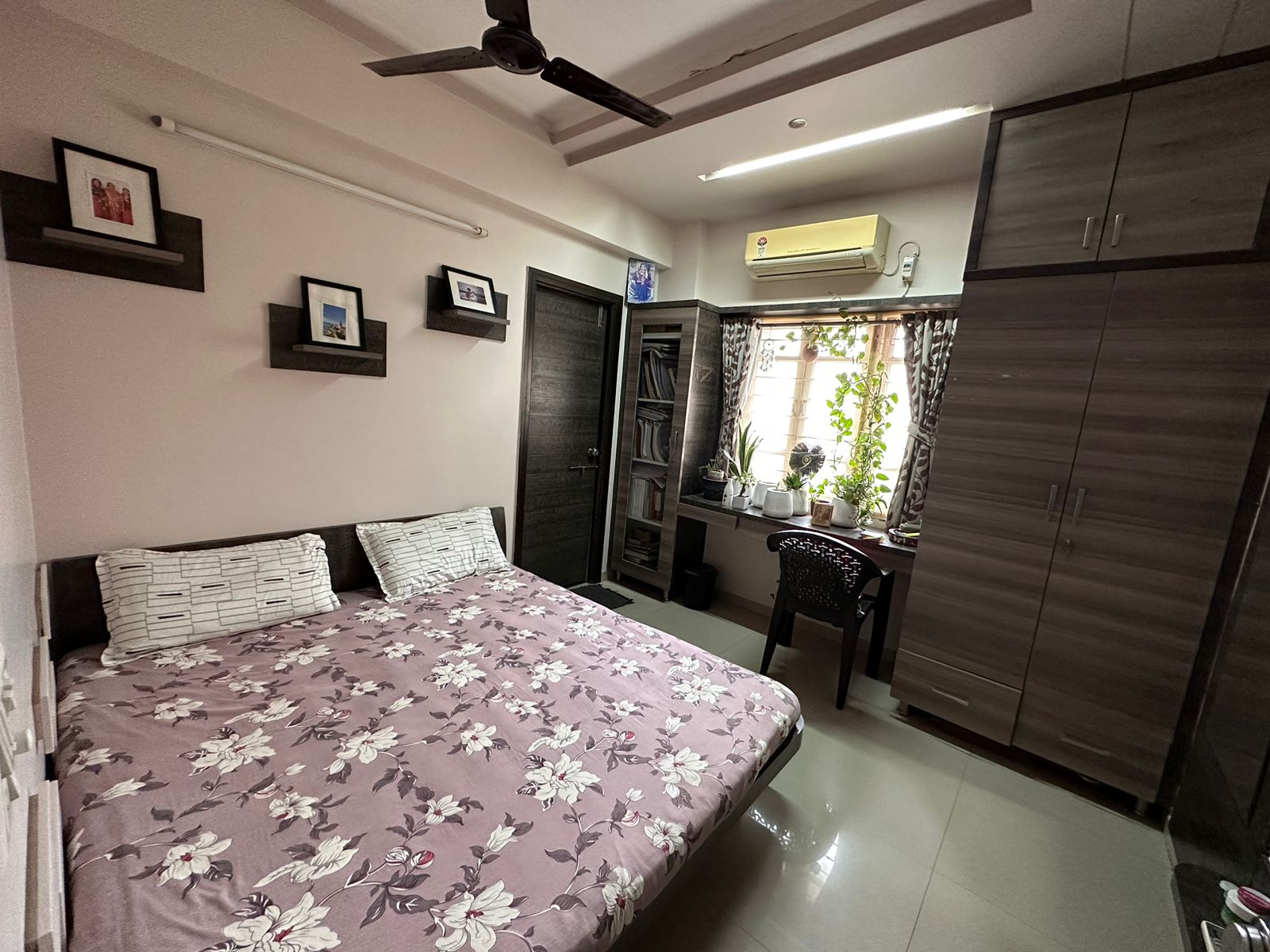 3 BHK 2250 Sq.Ft. Residential Penthouse Same Level Or Duplex for Sell in New Ranip Ahmedabad - Media 2