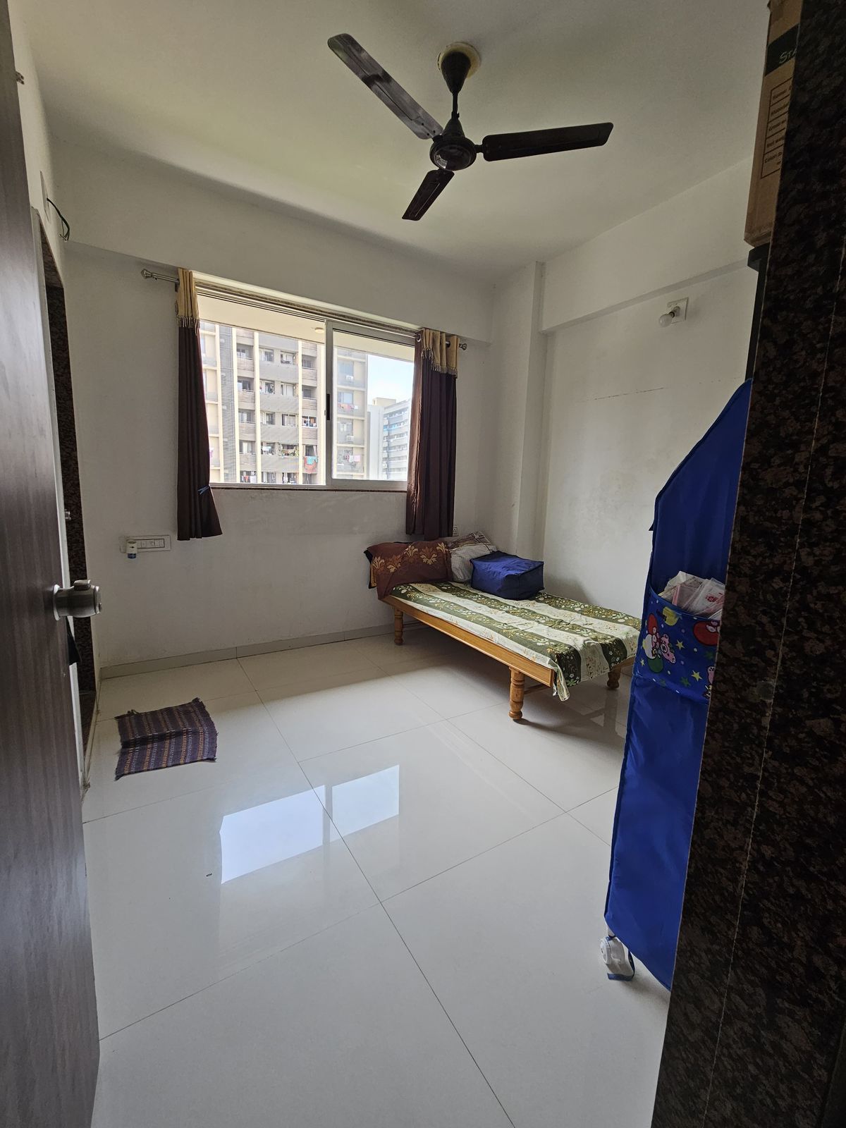 3 BHK 1440 Sq.Ft. Residential Flat / Apartment for Sell in Vaishnodevi Ahmedabad - Media 17