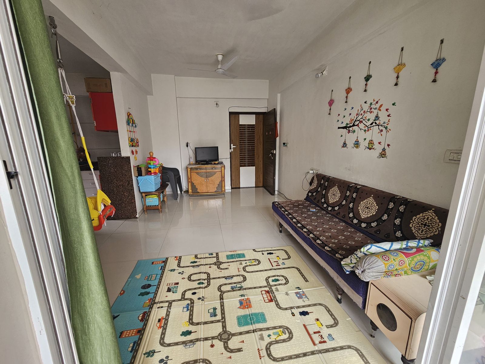 3 BHK 1440 Sq.Ft. Residential Flat / Apartment for Sell in Vaishnodevi Ahmedabad - Media 10
