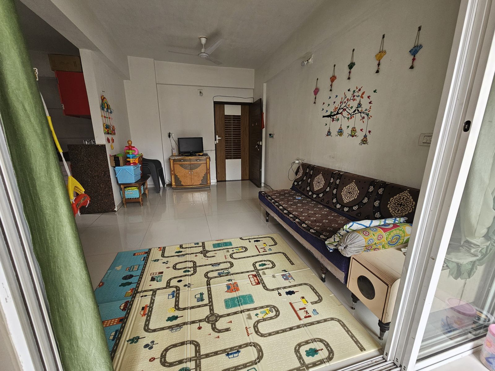 3 BHK 1440 Sq.Ft. Residential Flat / Apartment for Sell in Vaishnodevi Ahmedabad - Media 9
