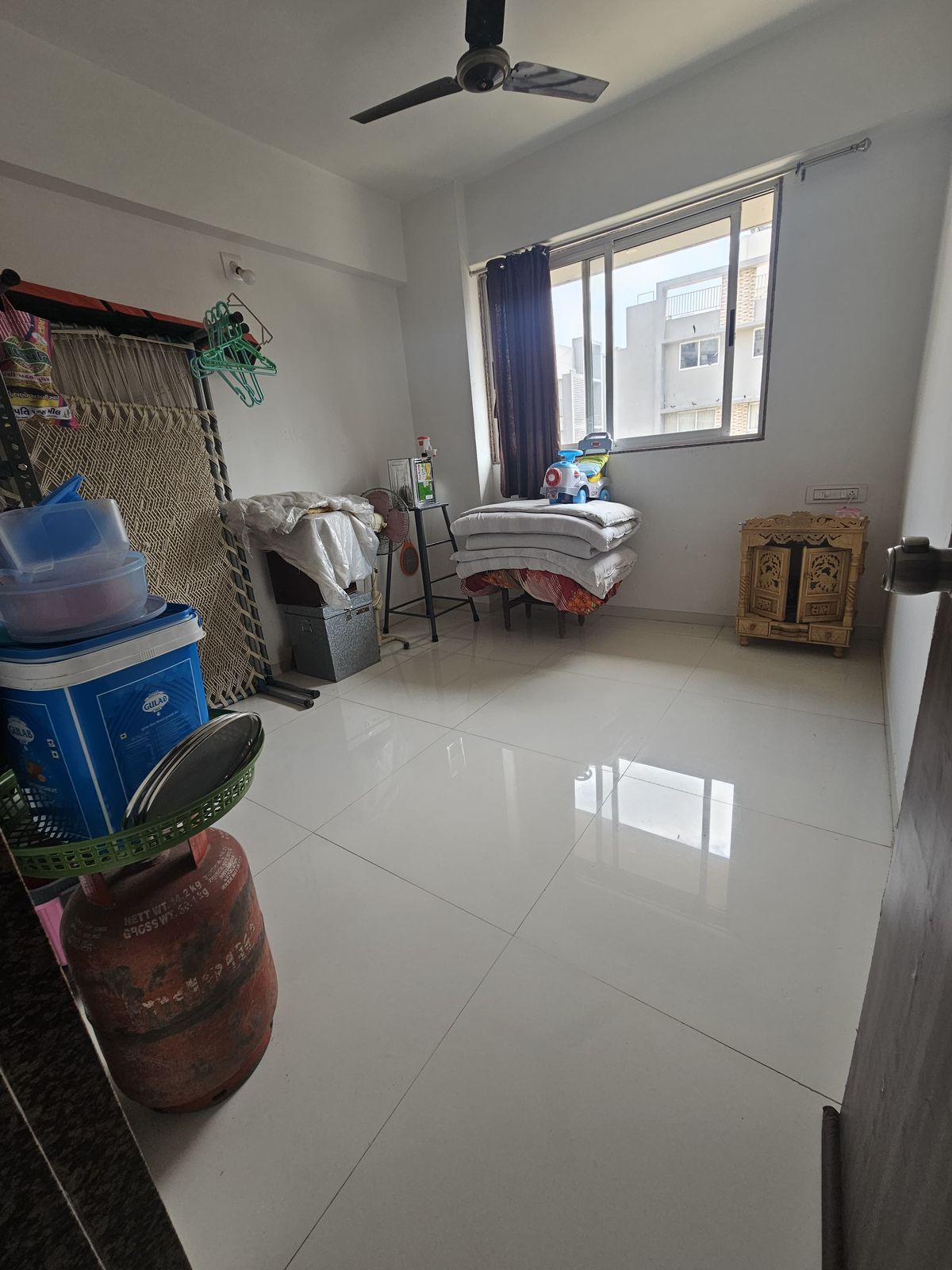 3 BHK 1440 Sq.Ft. Residential Flat / Apartment for Sell in Vaishnodevi Ahmedabad - Media 7
