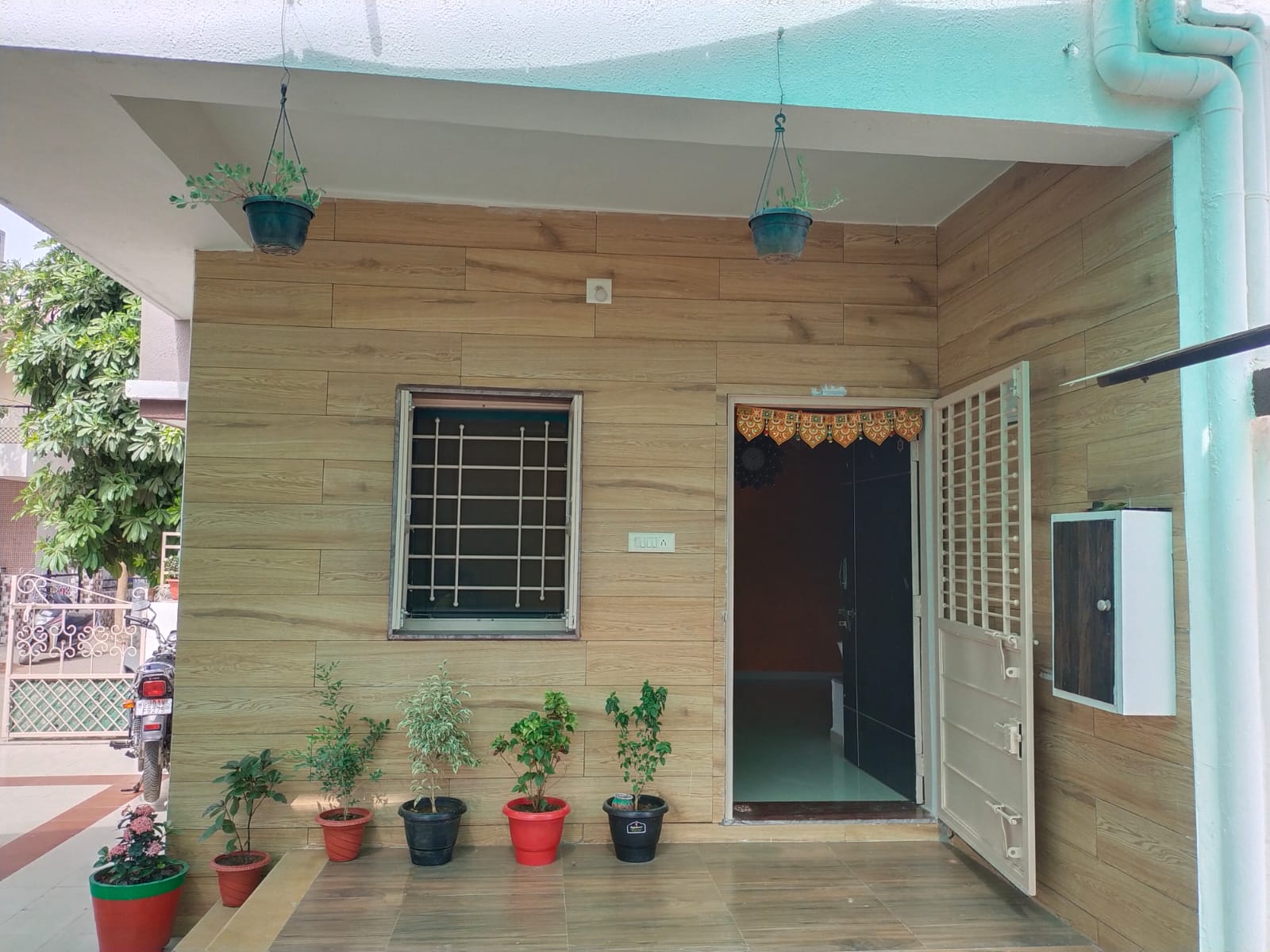 3 BHK 4232 Sq.Ft. Residential Bunglow / Villa for Sell in New Ranip Ahmedabad - Media 7