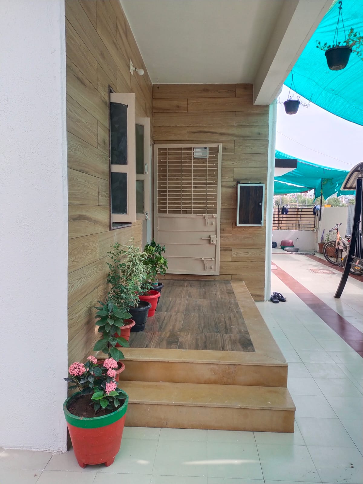 3 BHK 4232 Sq.Ft. Residential Bunglow / Villa for Sell in New Ranip Ahmedabad - Media 11