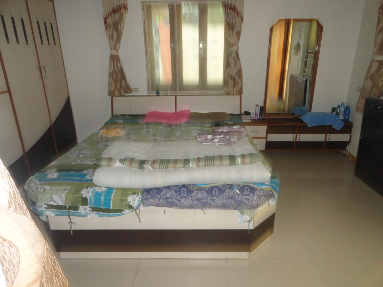 4 BHK 4266 Sq.Ft. Residential Bunglow / Villa for Sell in Chandkheda Ahmedabad - Media 13