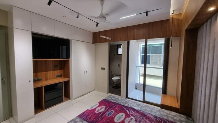 3 BHK 1971 Sq.Ft. Residential Flat / Apartment for Sell in Naranpura Ahmedabad - Media 6