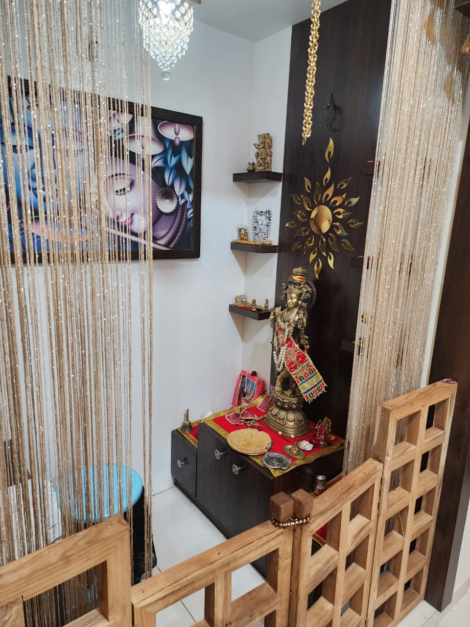 4 BHK 3400 Sq.Ft. Residential Flat / Apartment for Sell in Vaishnodevi Ahmedabad - Media 5